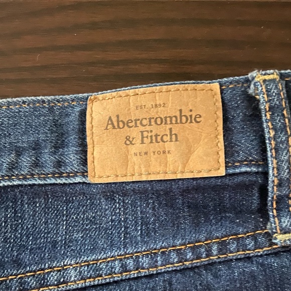 abercrombie and fitch dark blue denim shorts - Picture 4 of 4